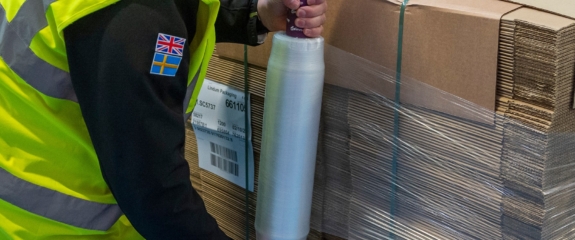 How do I check my hand pallet wrap thickness?